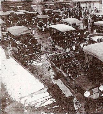 Early highway boosters gathered in Tulsa in 1924.
